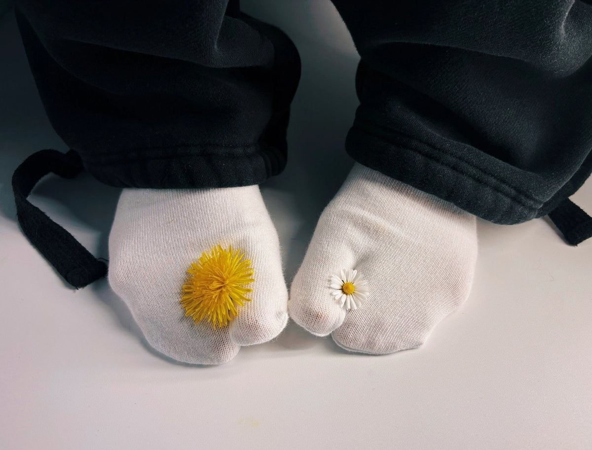 The complete beginner's guide to buying tabi socks in the UK