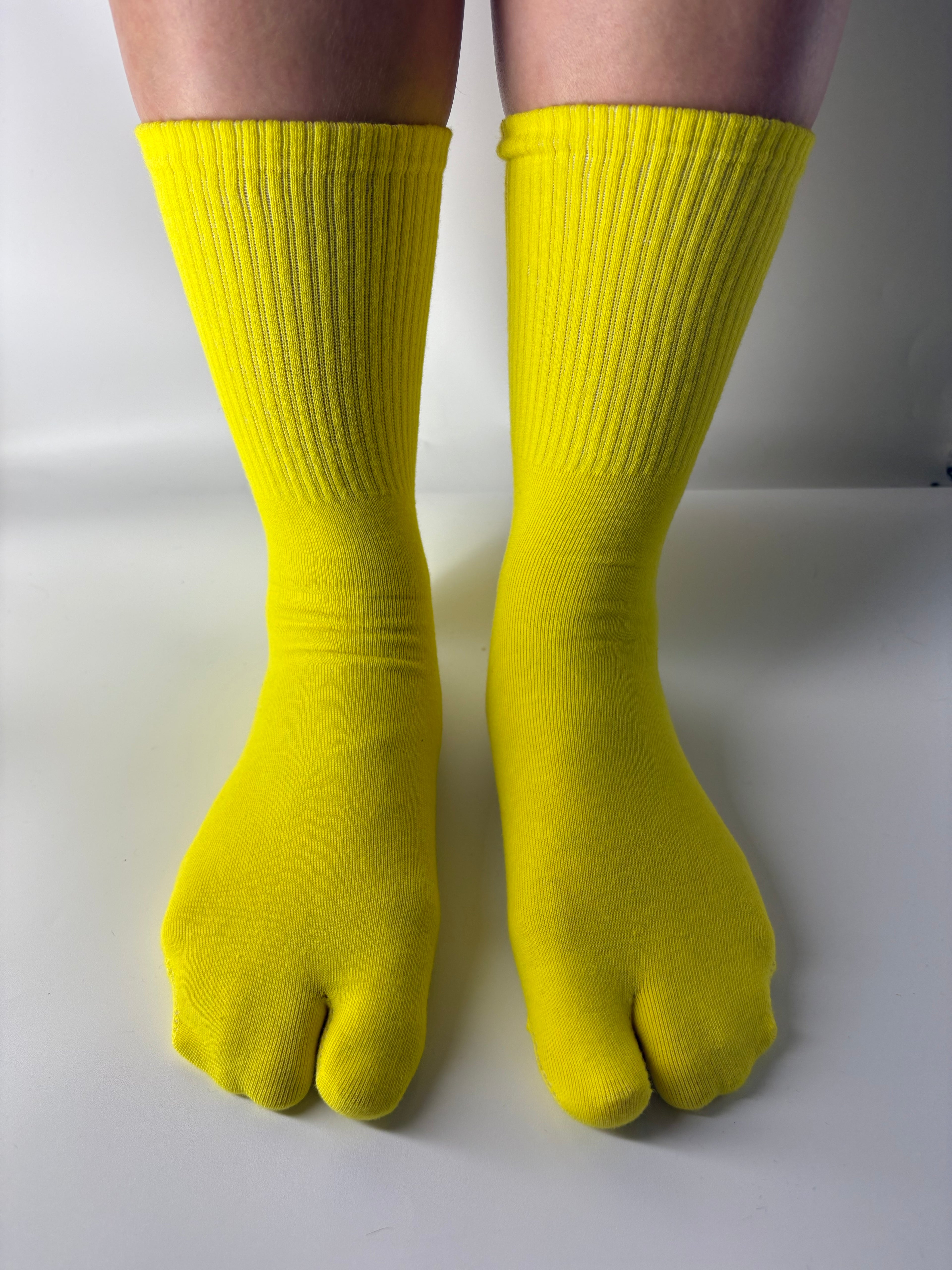 Yellow essential crew Tabi socks