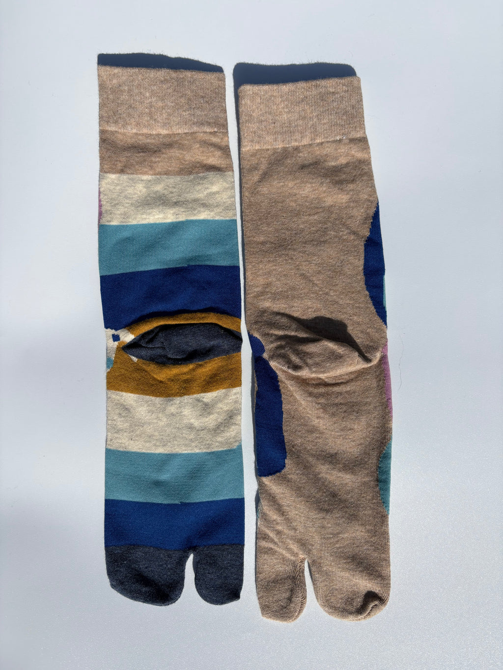 Natural landscape Tabi socks