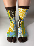 Earth multi graphic print Tabi split toe socks
