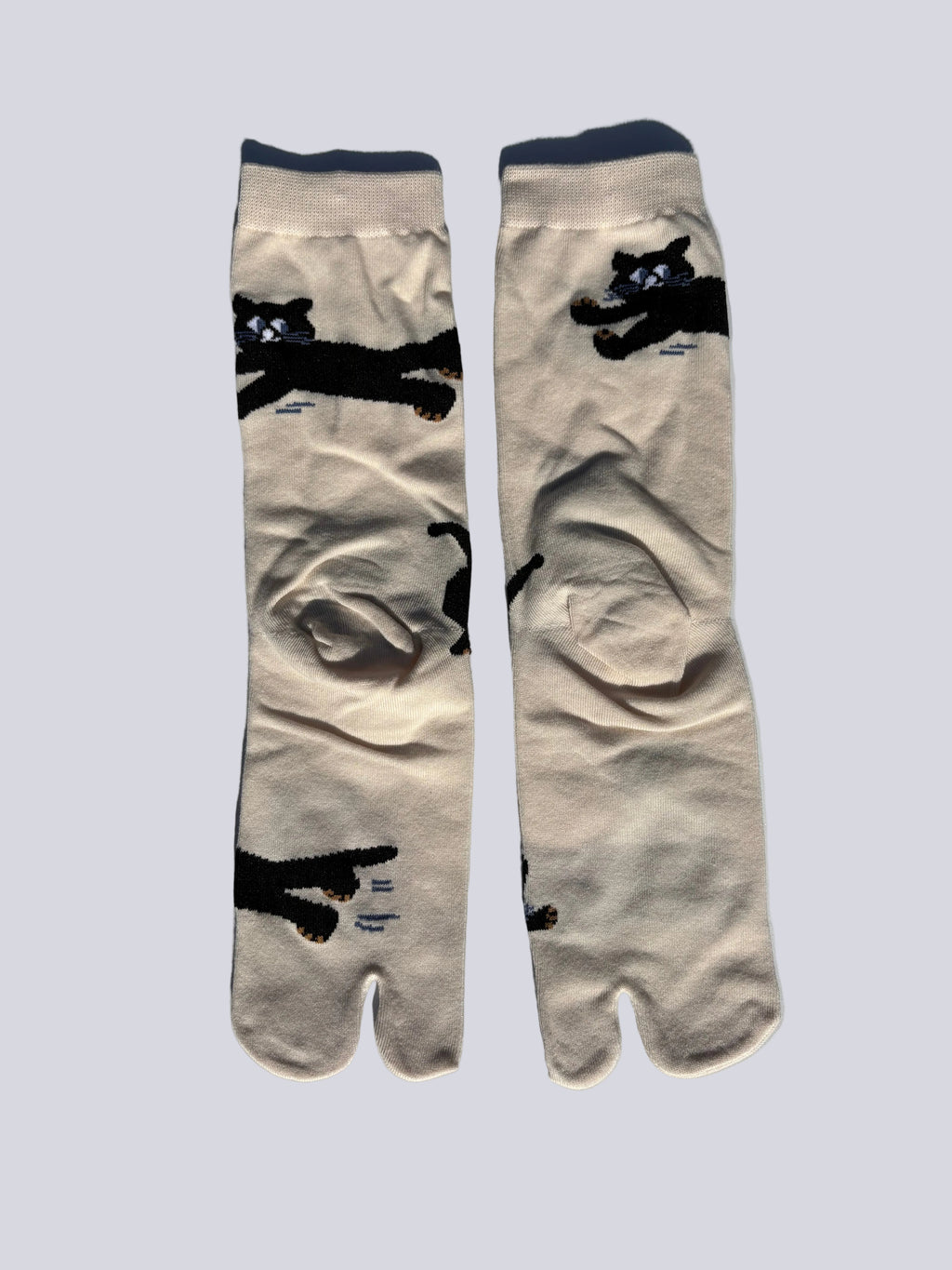 Black Cat Pattern Tabi Socks