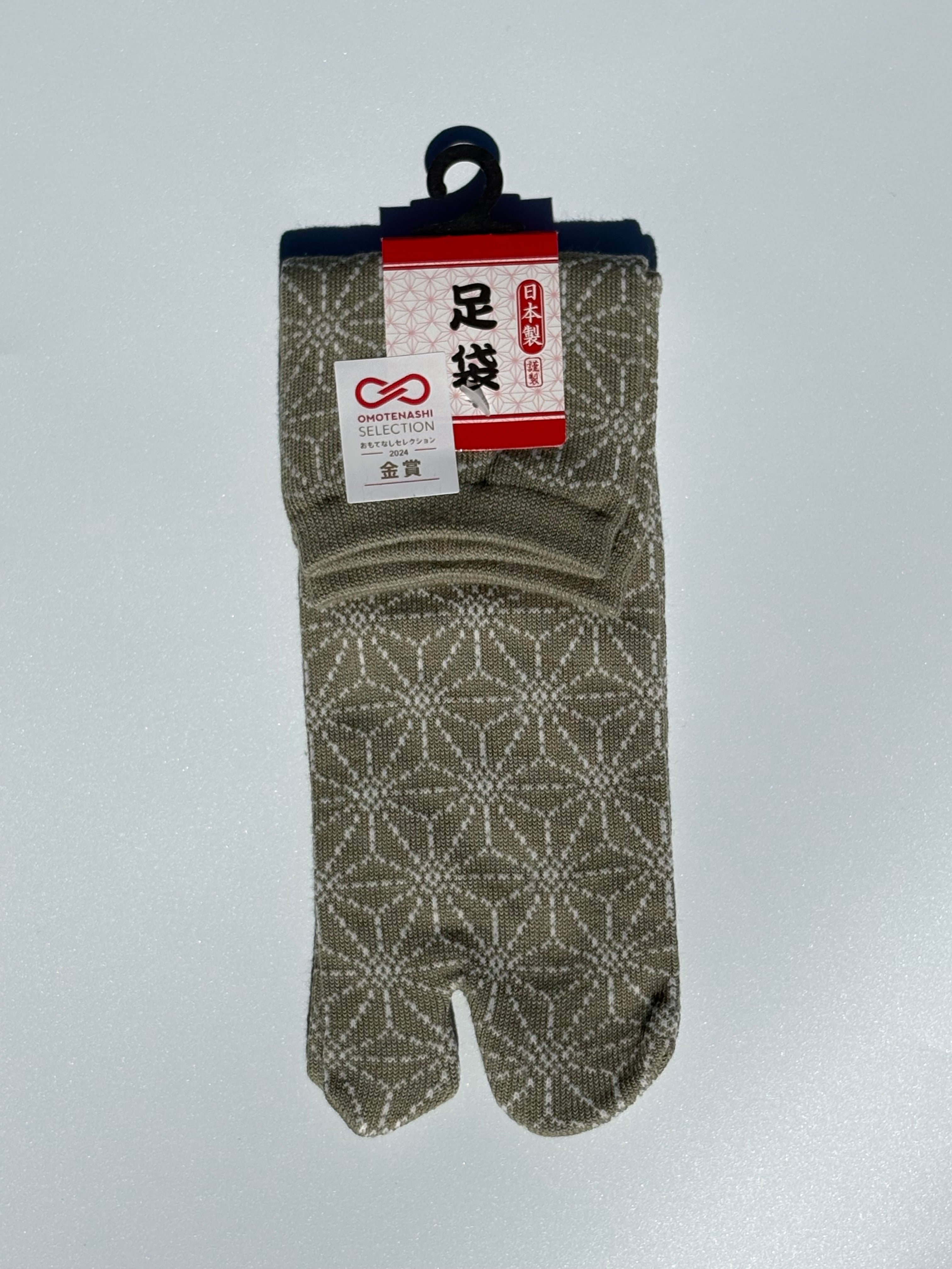 sage pair of japanese hemp pattern tabi socks lay flat on white background made in japan cotton blend 