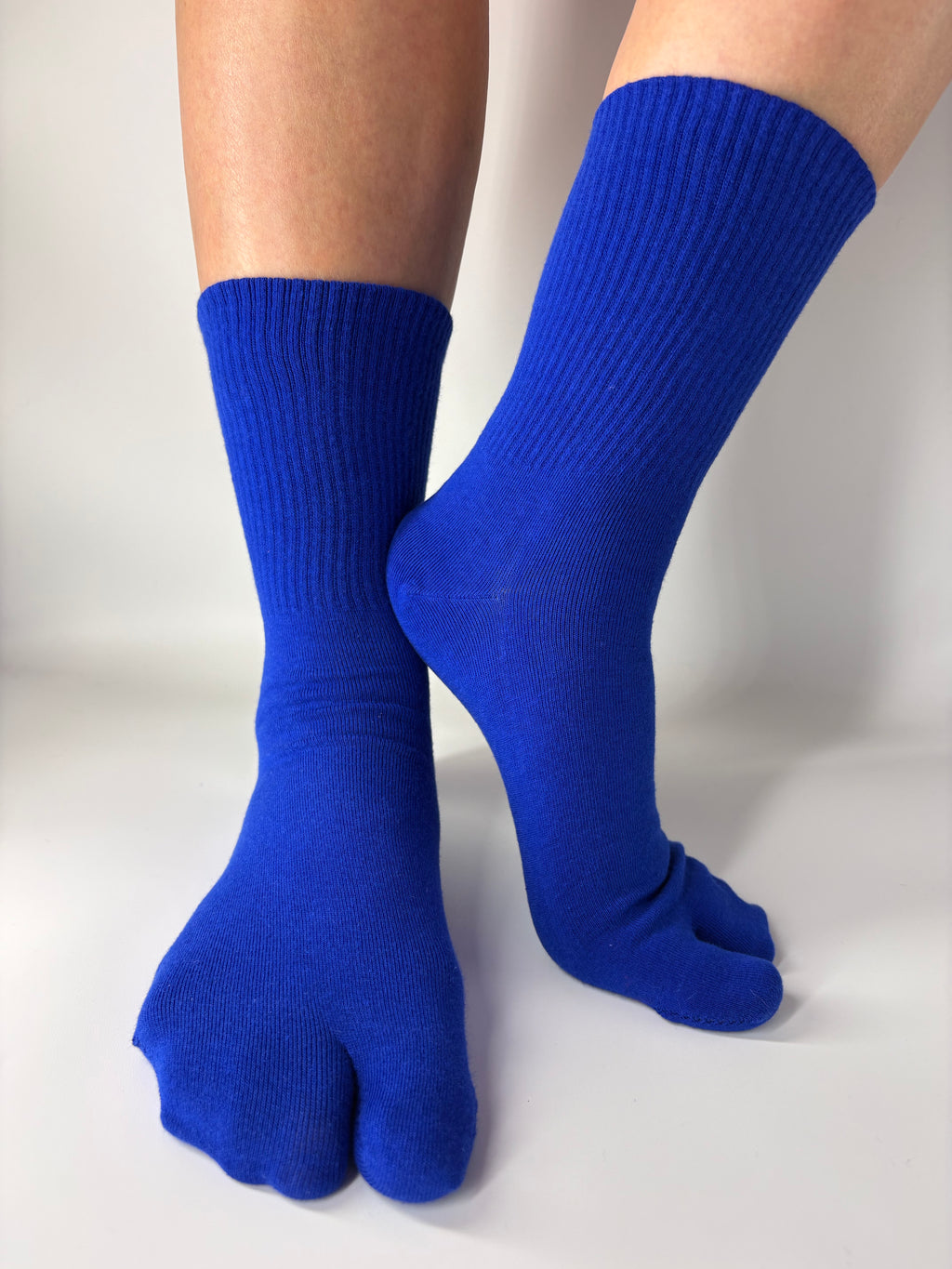 Cobalt Blue essential crew Tabi socks