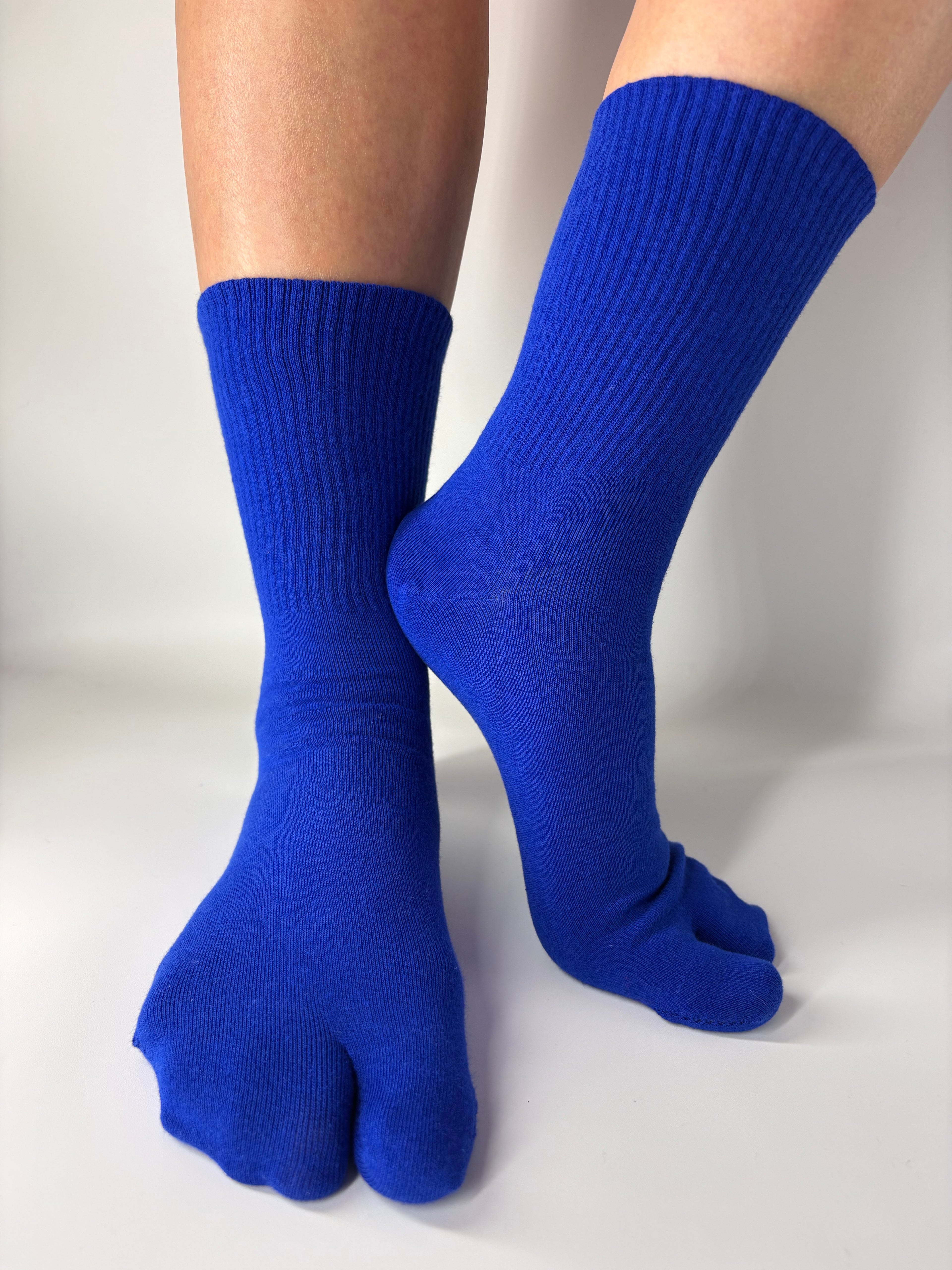 Cobalt Blue essential crew Tabi socks