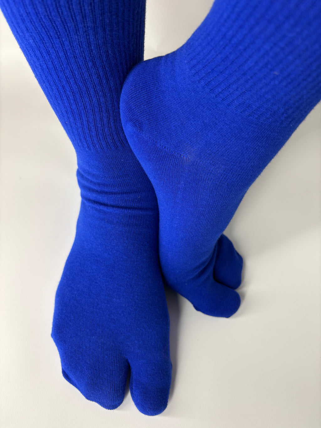 Cobalt Blue essential crew Tabi socks