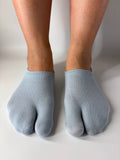 Pastel blue Ankle no-show Tabi socks