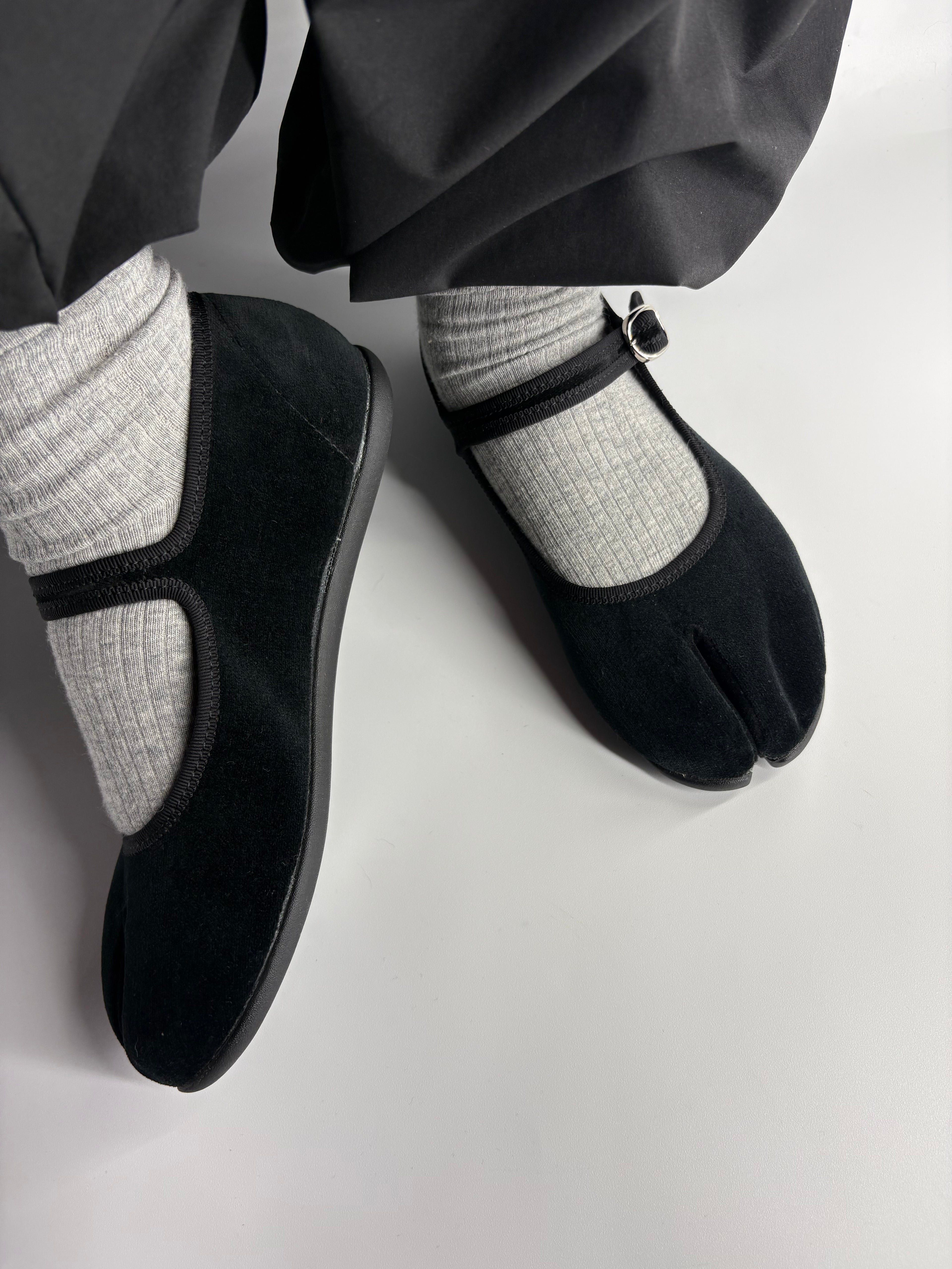 Marugo Mary Jane black Tabi flats