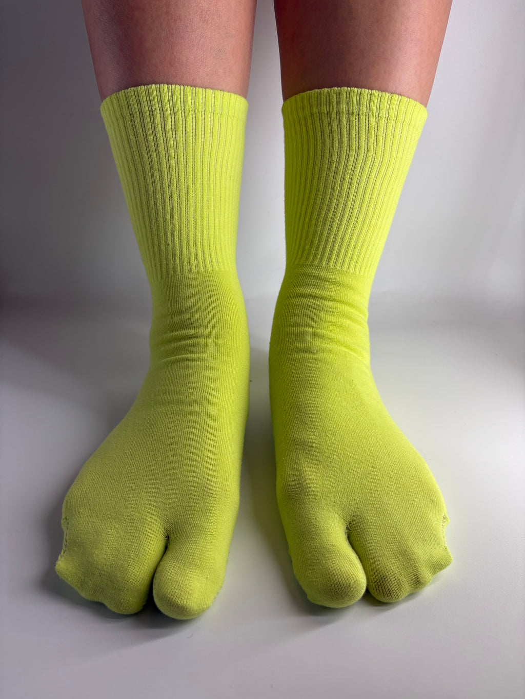 Apple lime green essential crew Tabi socks