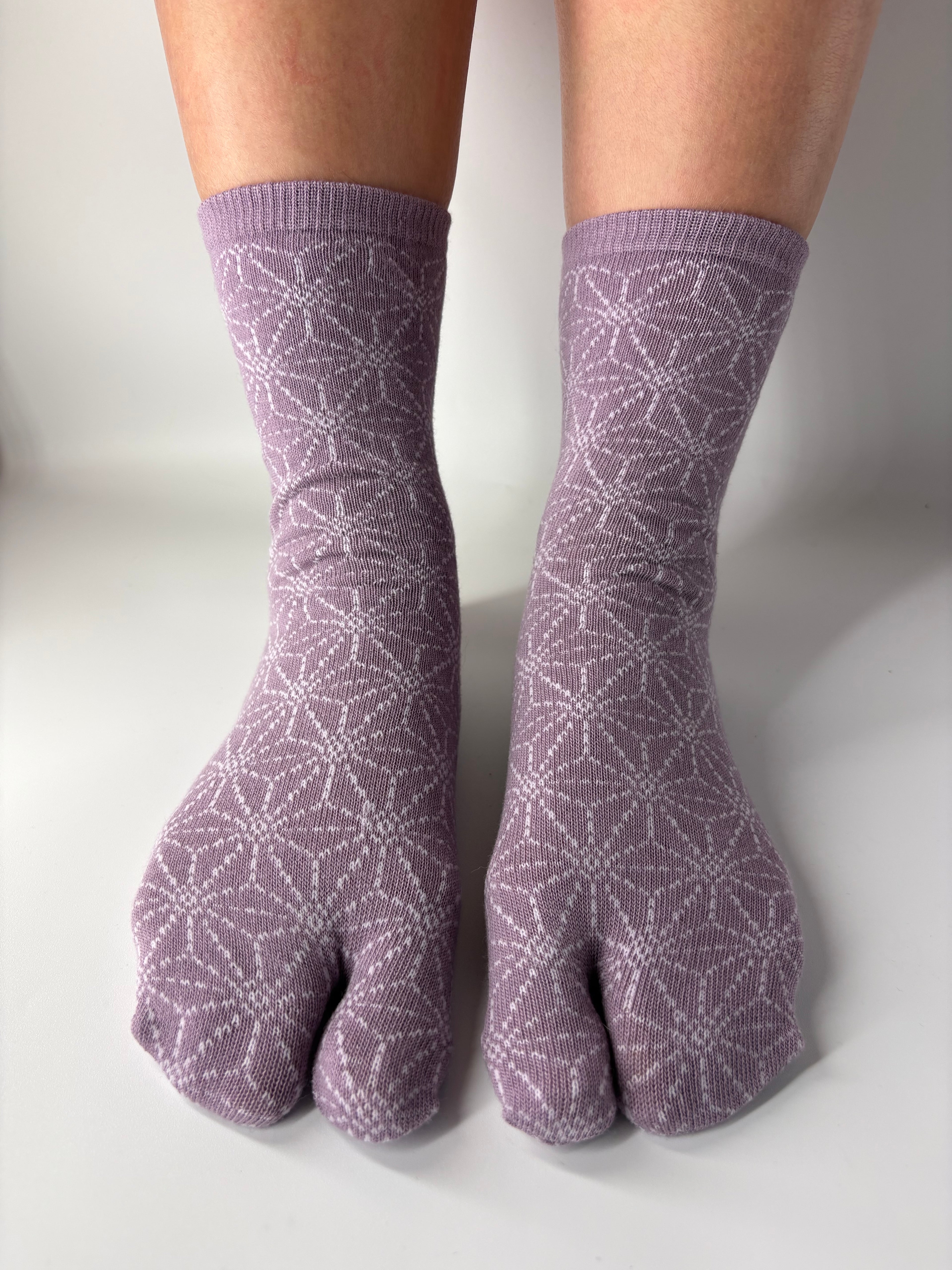 Japanese traditional geometric hemp print in mauve - tabi split toe sock at crew length